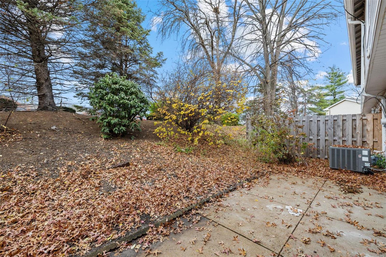 Woodlake Village Condo 8 - Residential