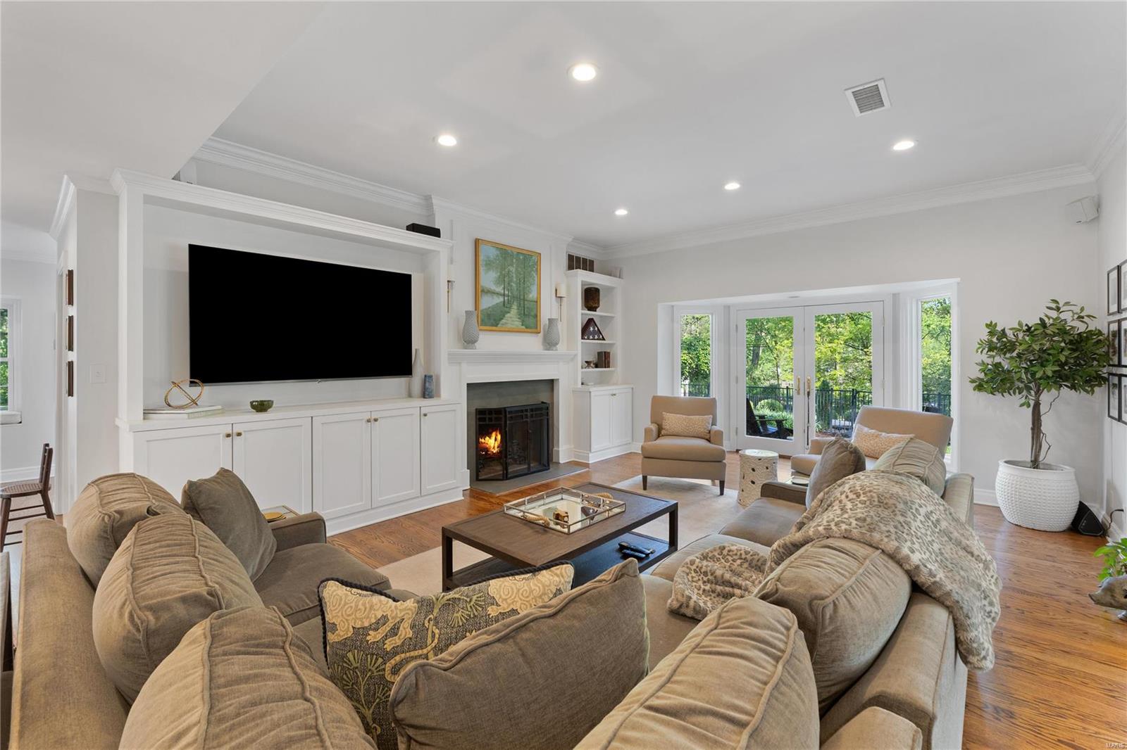 Log Cabin - Residential