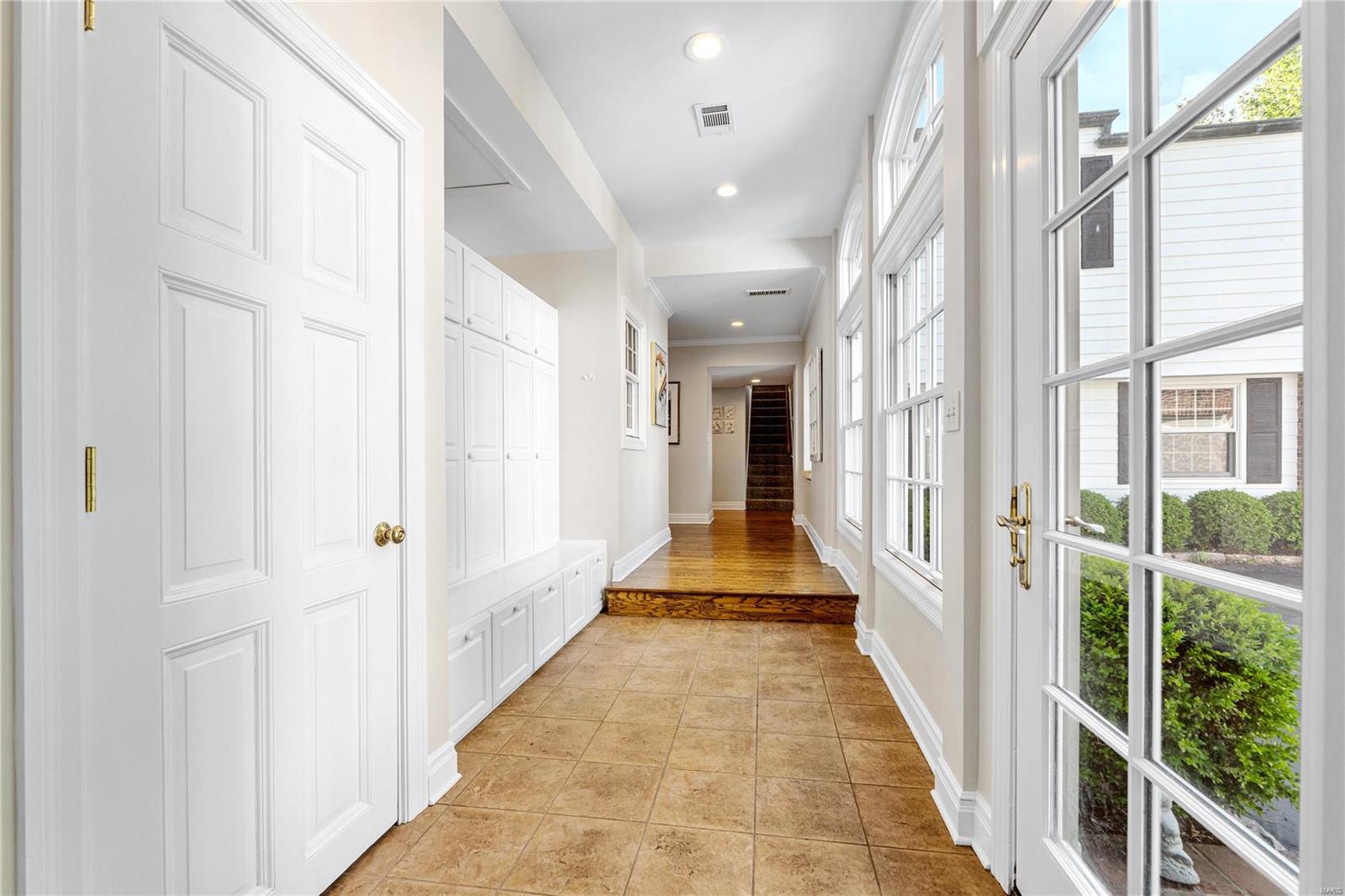 Log Cabin - Residential