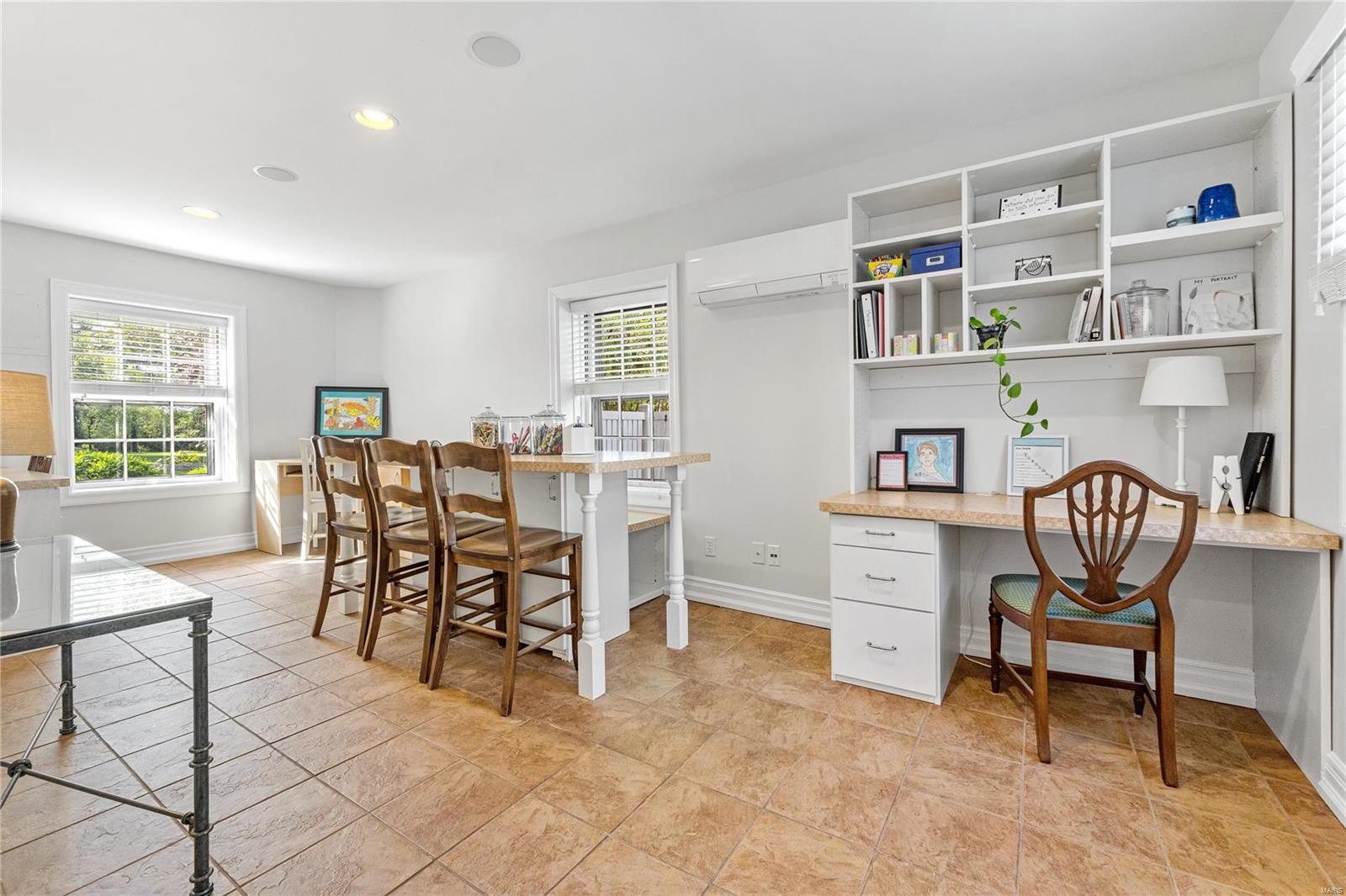 Log Cabin - Residential