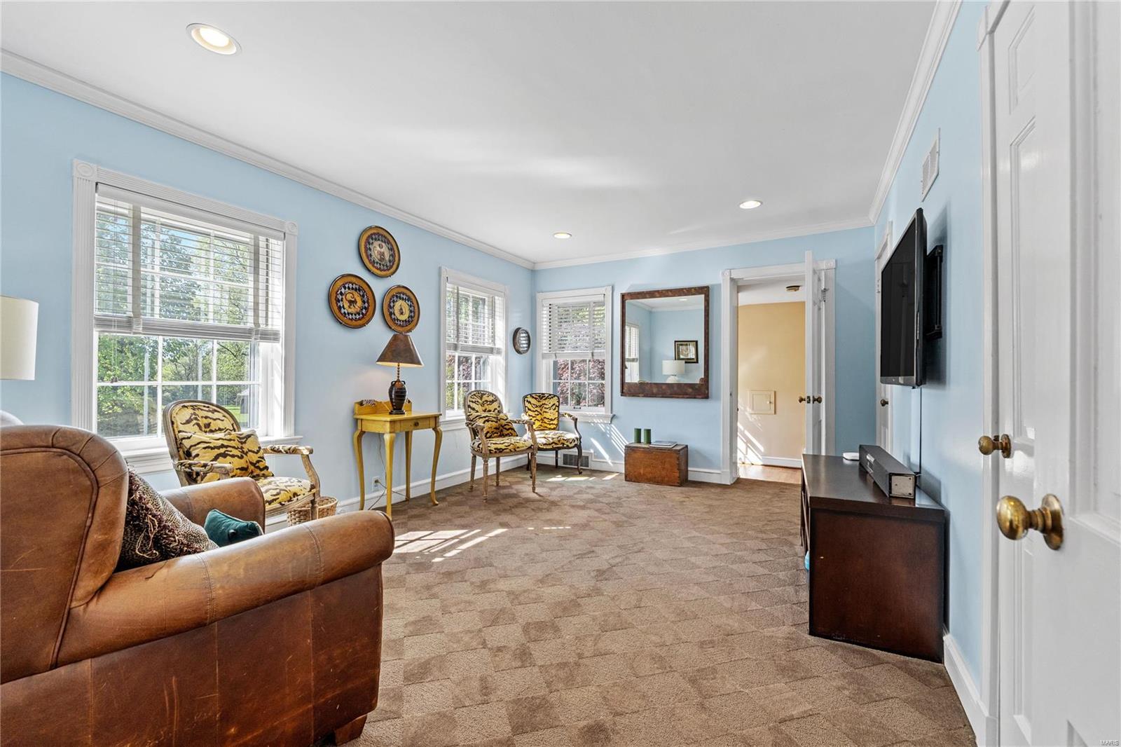 Log Cabin - Residential