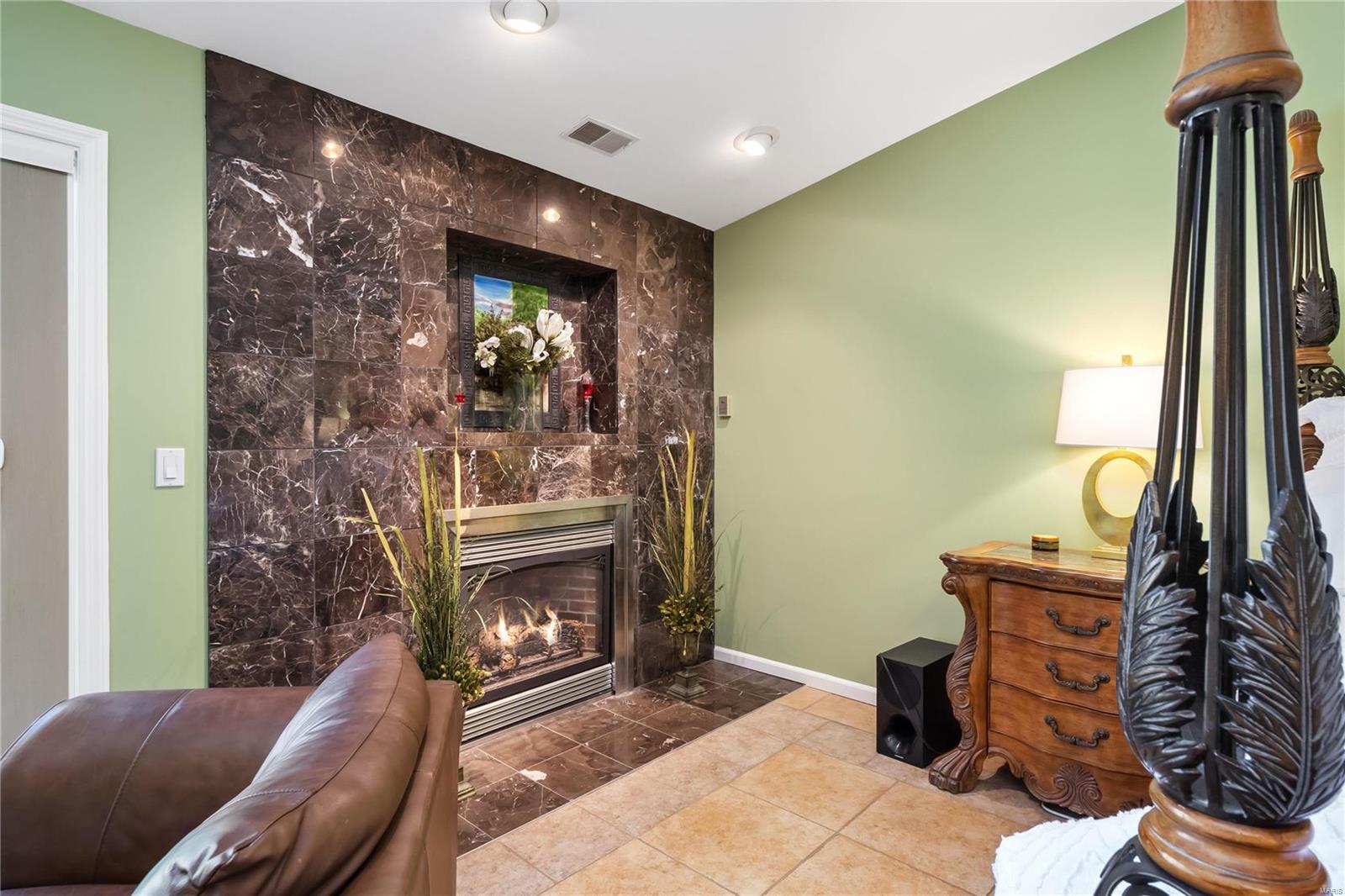 Topping Manor 2 - Residential