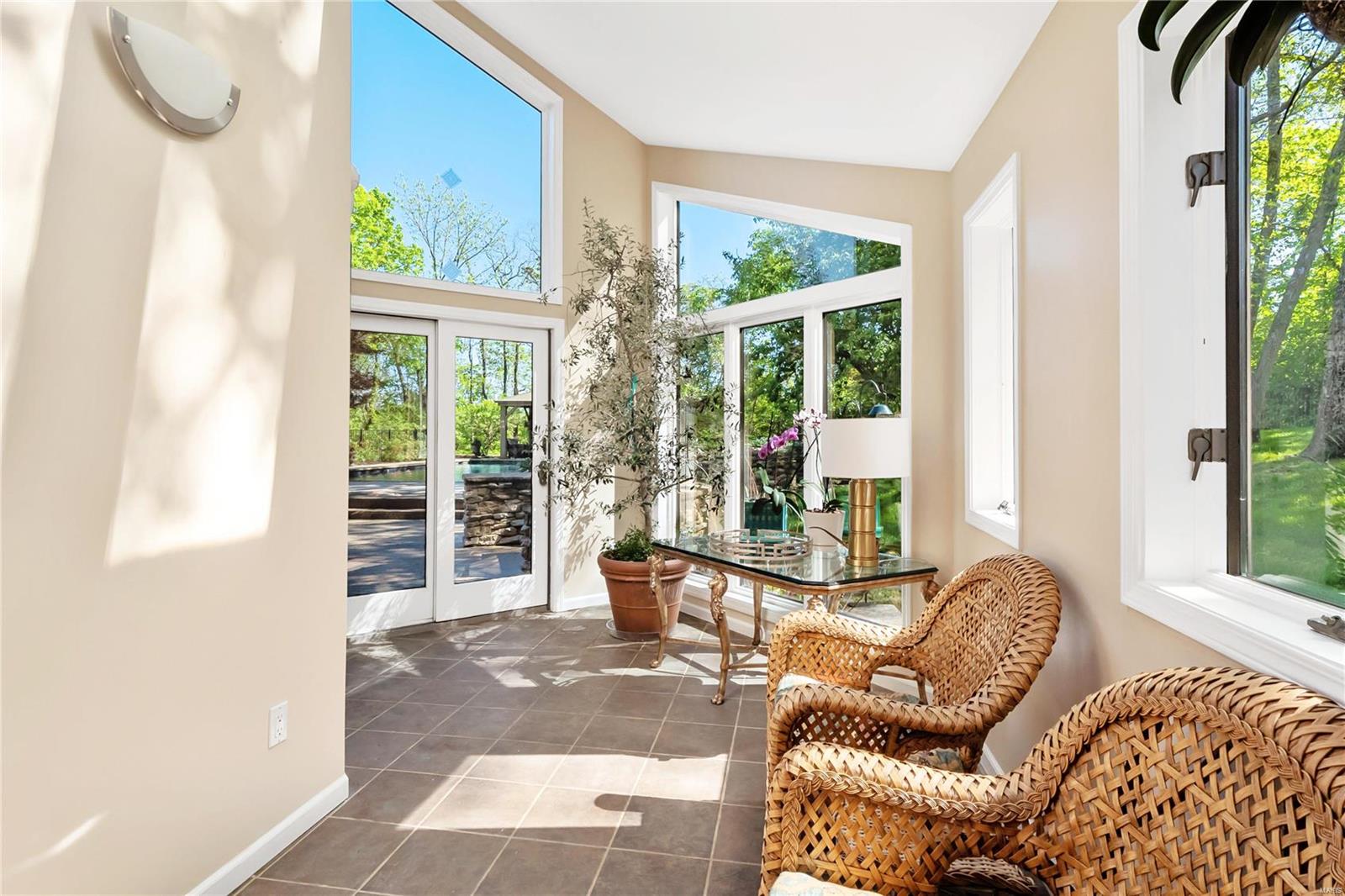 Topping Manor 2 - Residential