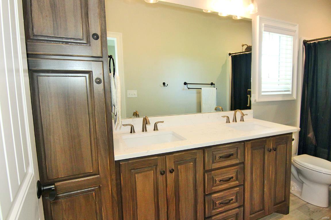 Dux Lndg - Residential