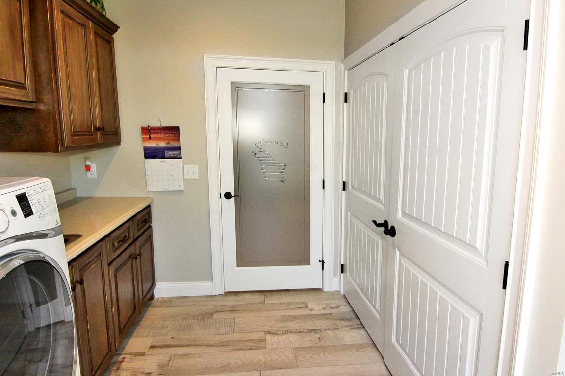 Dux Lndg - Residential