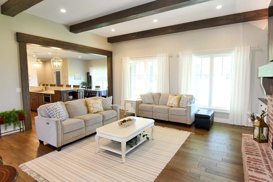 Dux Lndg - Residential