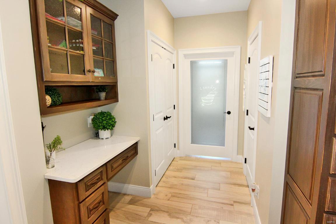 Dux Lndg - Residential