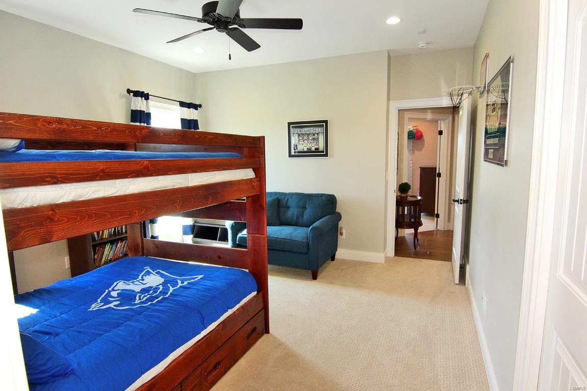 Dux Lndg - Residential