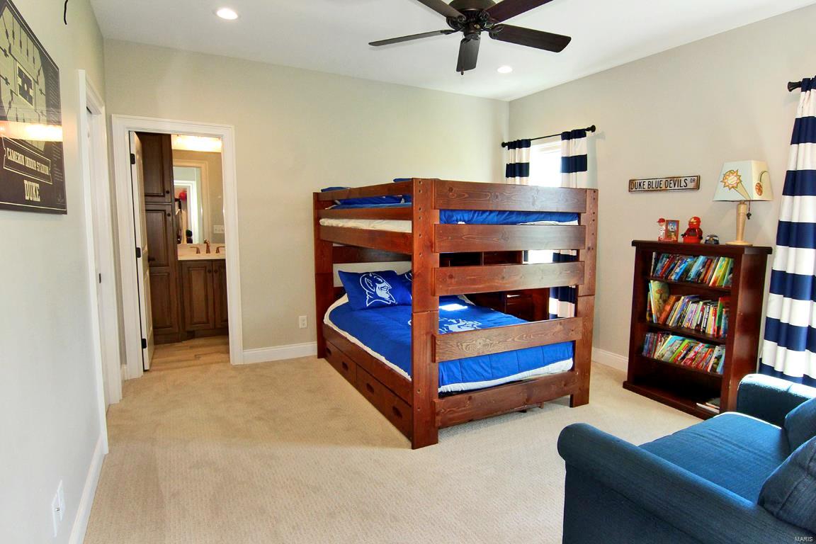 Dux Lndg - Residential