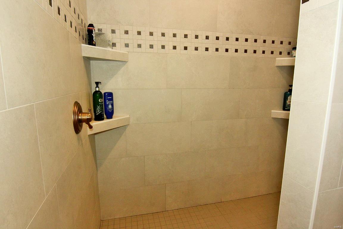 Dux Lndg - Residential