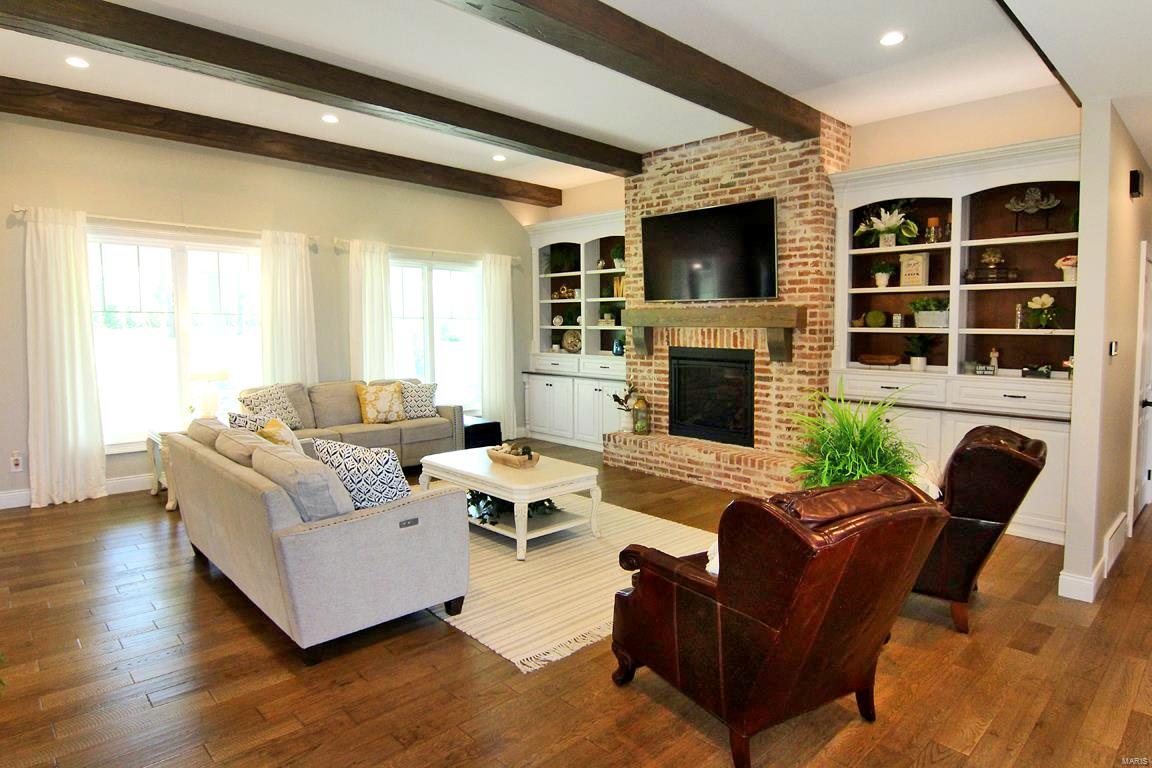 Dux Lndg - Residential