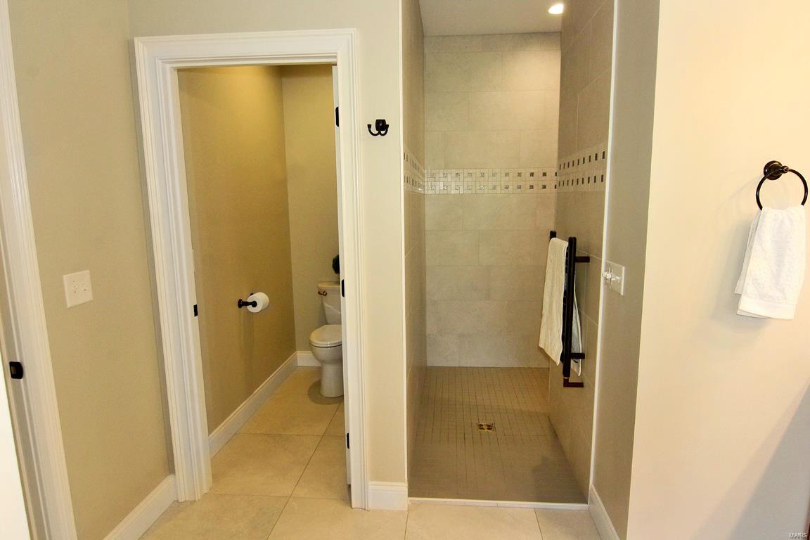 Dux Lndg - Residential