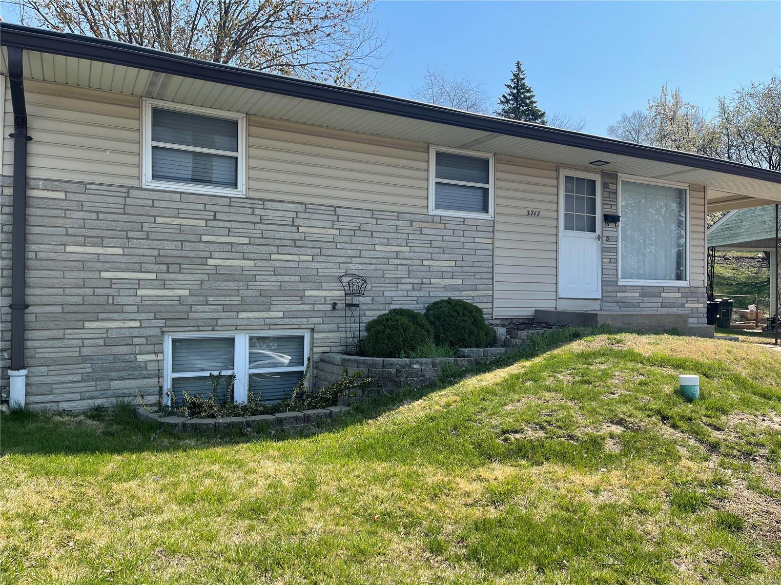 Eugene Field - Residential