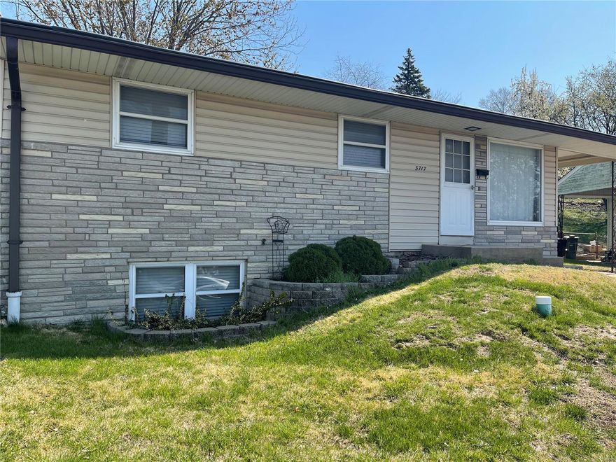 Move right in to this nicely updated ranch house in the Boulevard Heights neighborhood, just minutes from Carondelet Park. Hardwood floors greet you at the door and continue throughout. Spacious living/dining room combination and updated kitchen with stainless appliances and breakfast bar are just a few of the perks. Three bedrooms and one bath complete the main level. It that's not enough, there is a finished basement with a large family/tv/game room with lots of light and and storage. The large backyard and patio are great for entertaining, and a utility shed offers extra storage. Low maintenance exterior.