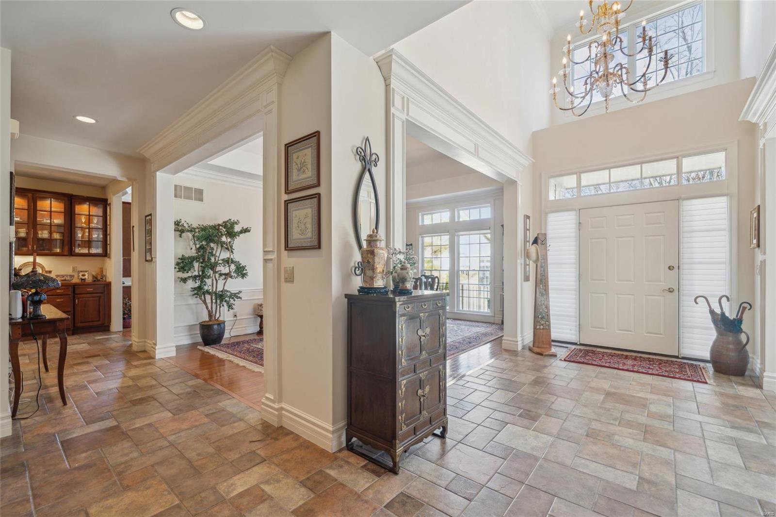 821 Stonebluff Court