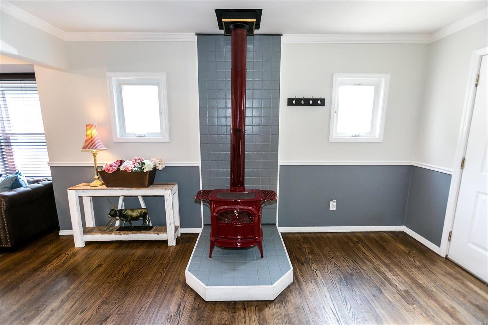 St Ann, Missouri 63074, United States, 3 Bedrooms Bedrooms, ,2 BathroomsBathrooms,Residential,Pending,44336