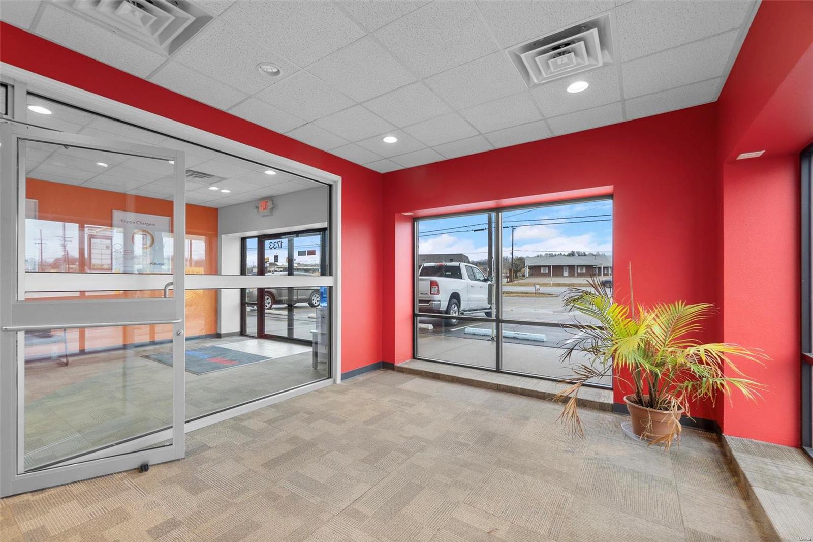 Timberlane - Commercial Sale