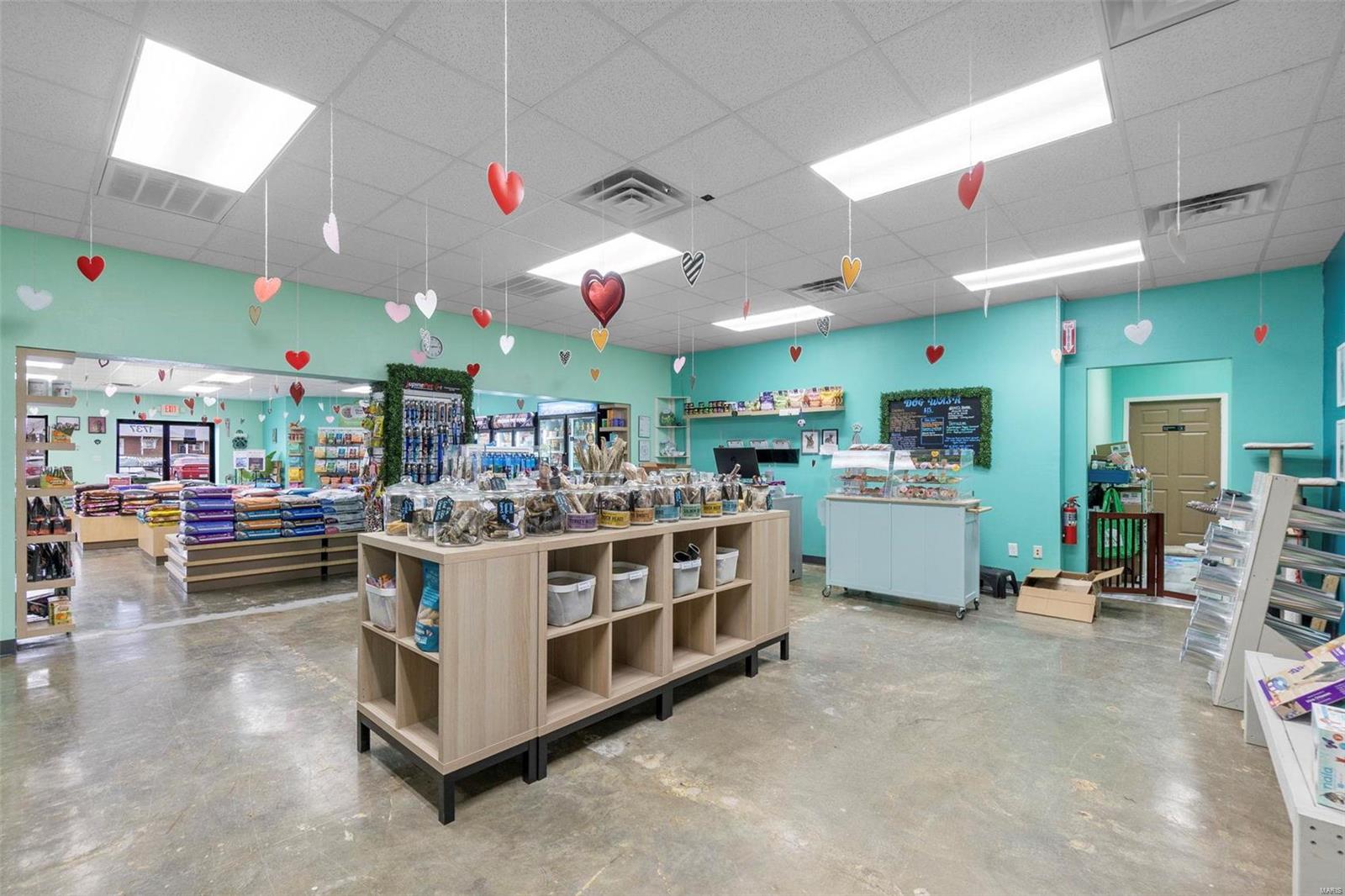 Timberlane - Commercial Sale