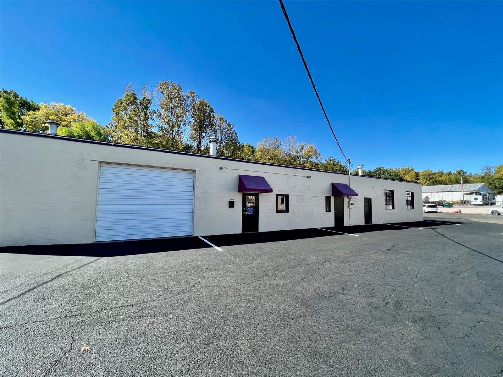 Timberlane - Commercial Sale