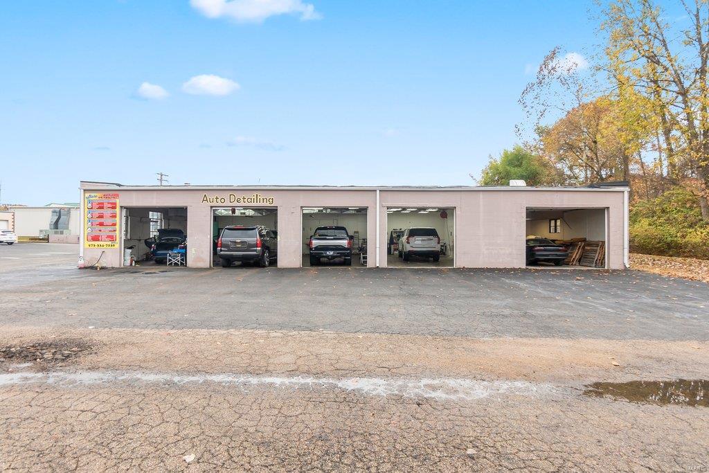 Timberlane - Commercial Sale