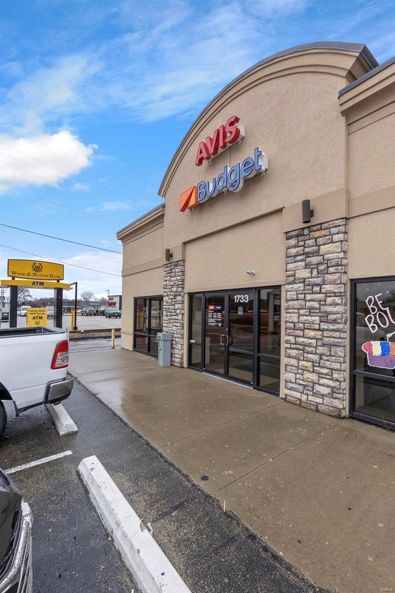 Timberlane - Commercial Sale