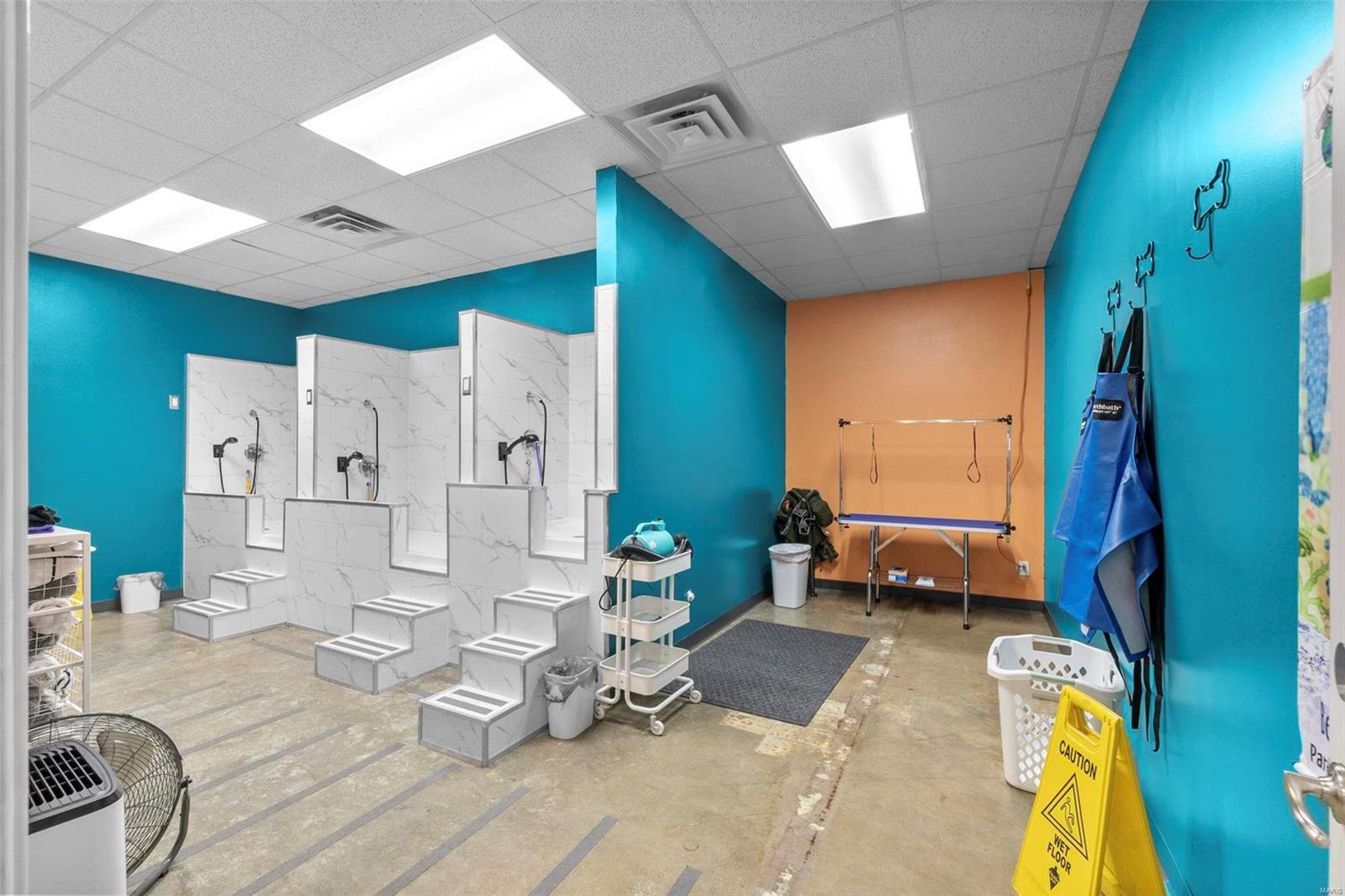 Timberlane - Commercial Sale