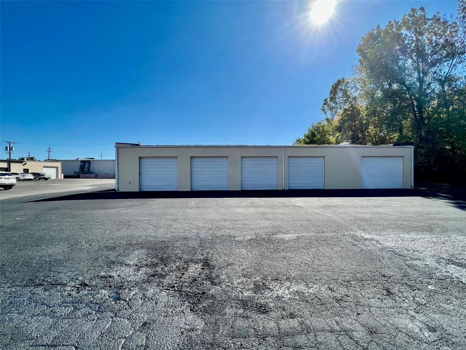 Timberlane - Commercial Sale