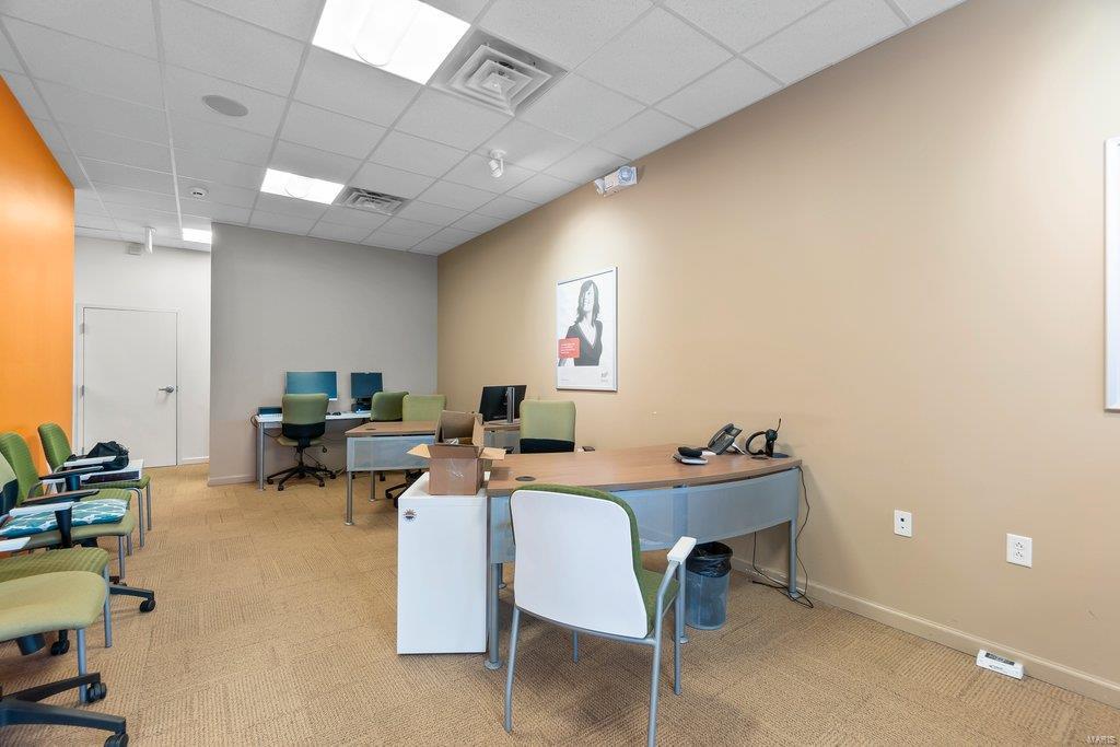 Timberlane - Commercial Sale