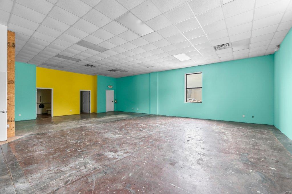 Timberlane - Commercial Sale