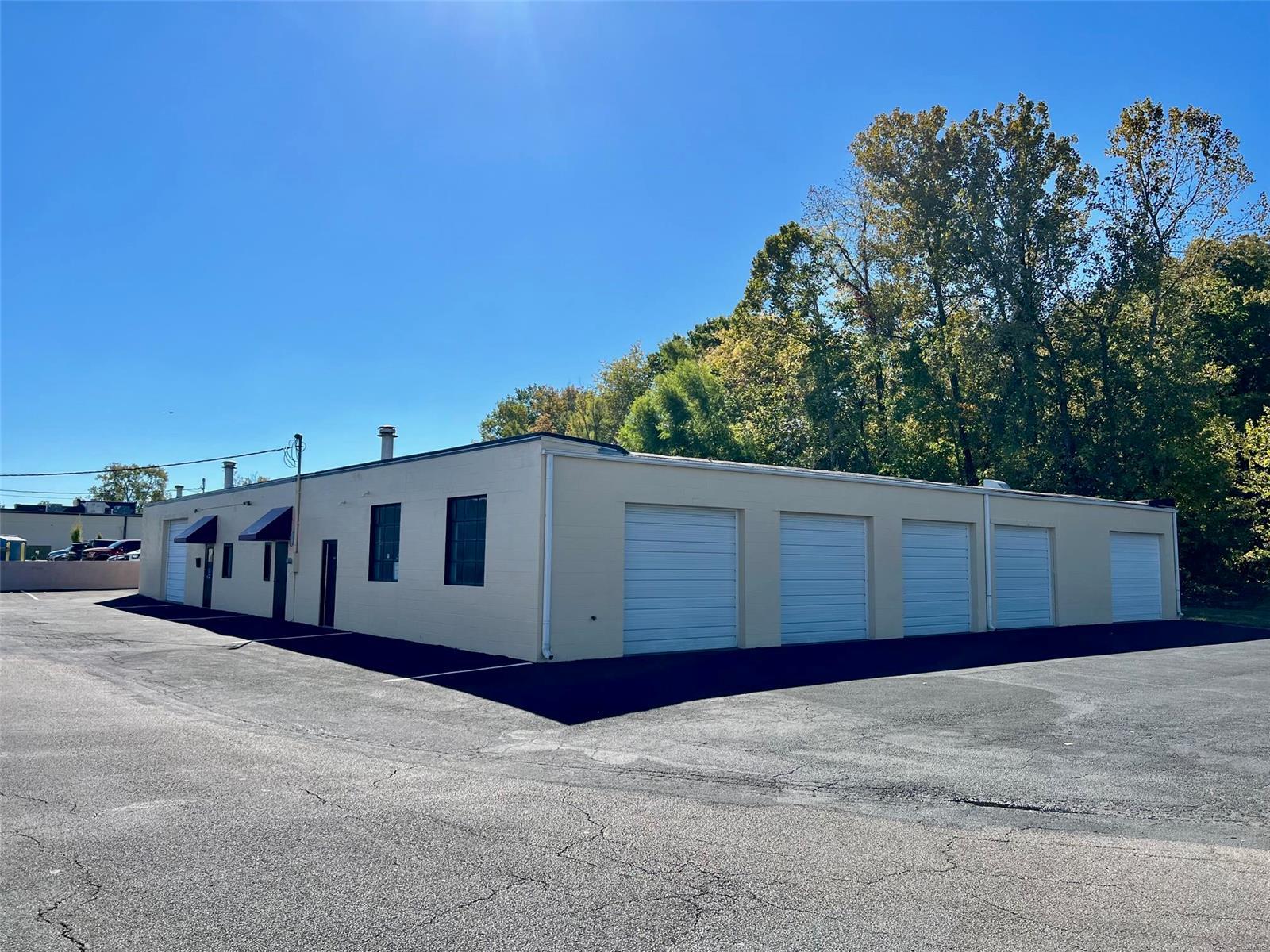 Timberlane - Commercial Sale