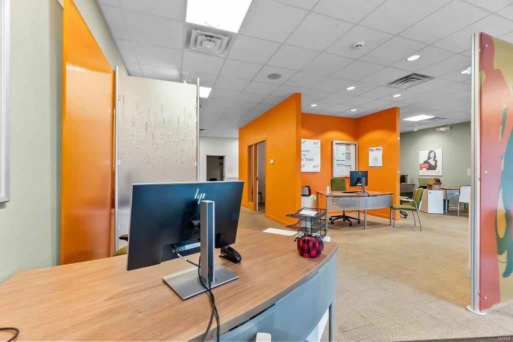 Timberlane - Commercial Sale