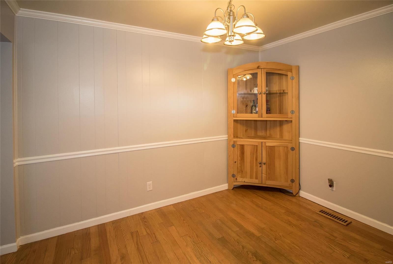 Sunset Hills Condo - Residential