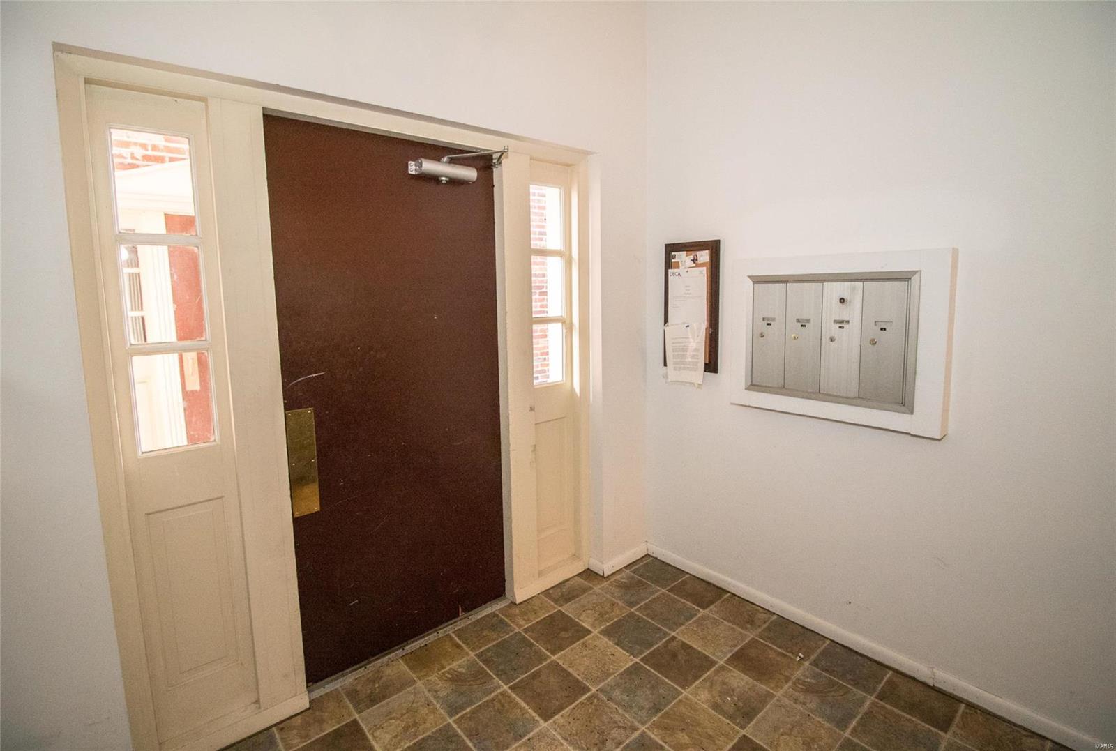 Sunset Hills Condo - Residential