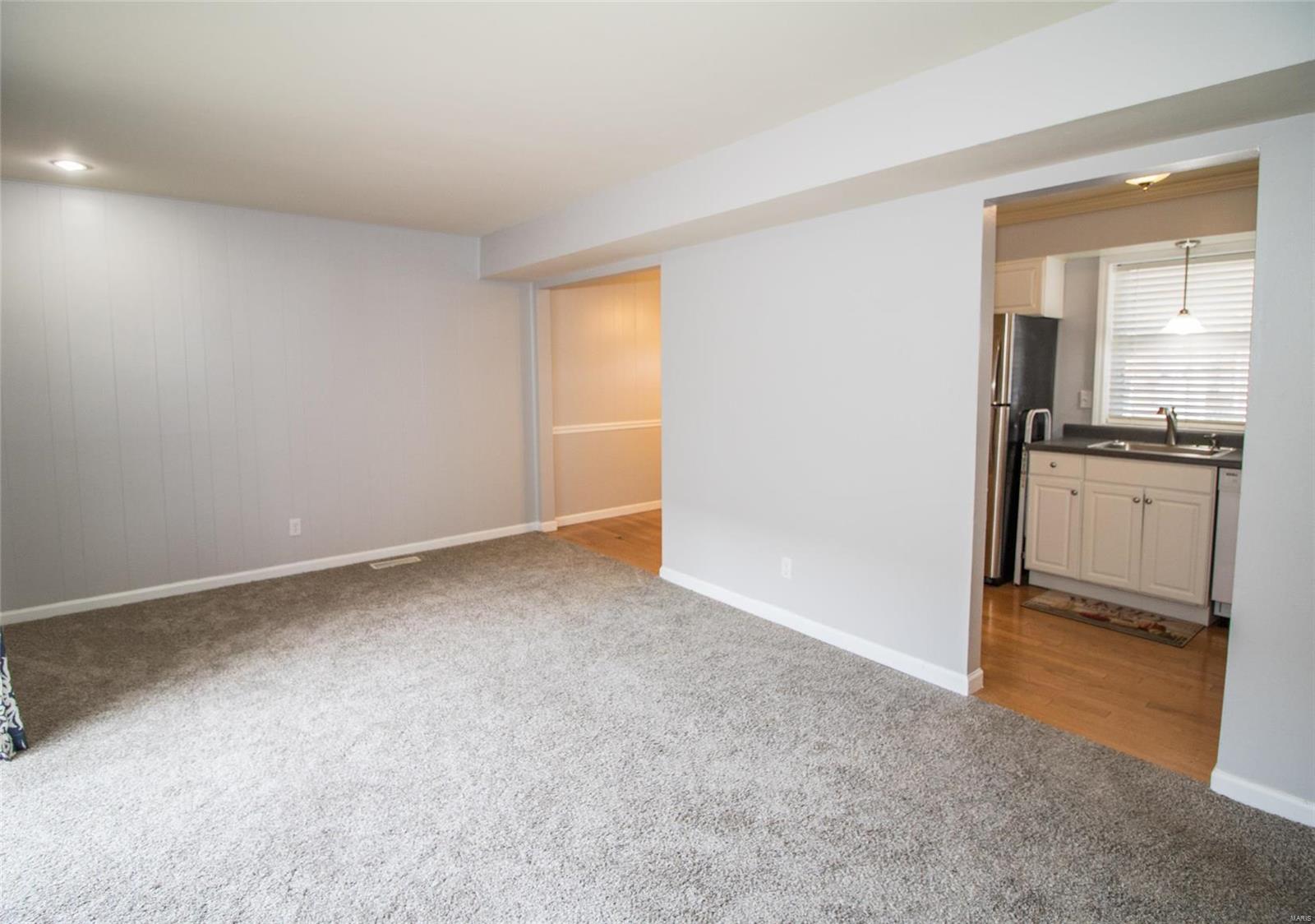 Sunset Hills Condo - Residential