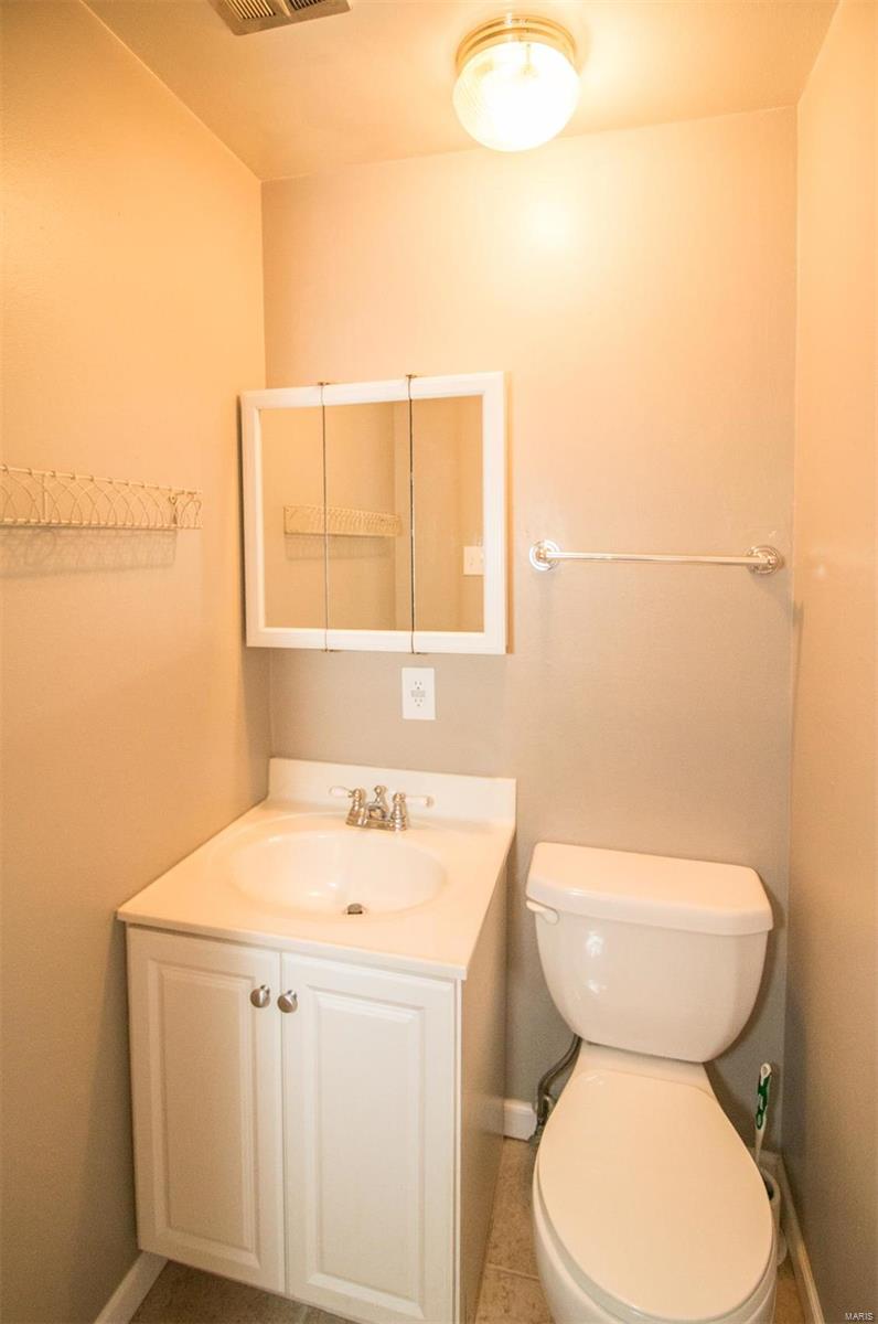 Sunset Hills Condo - Residential