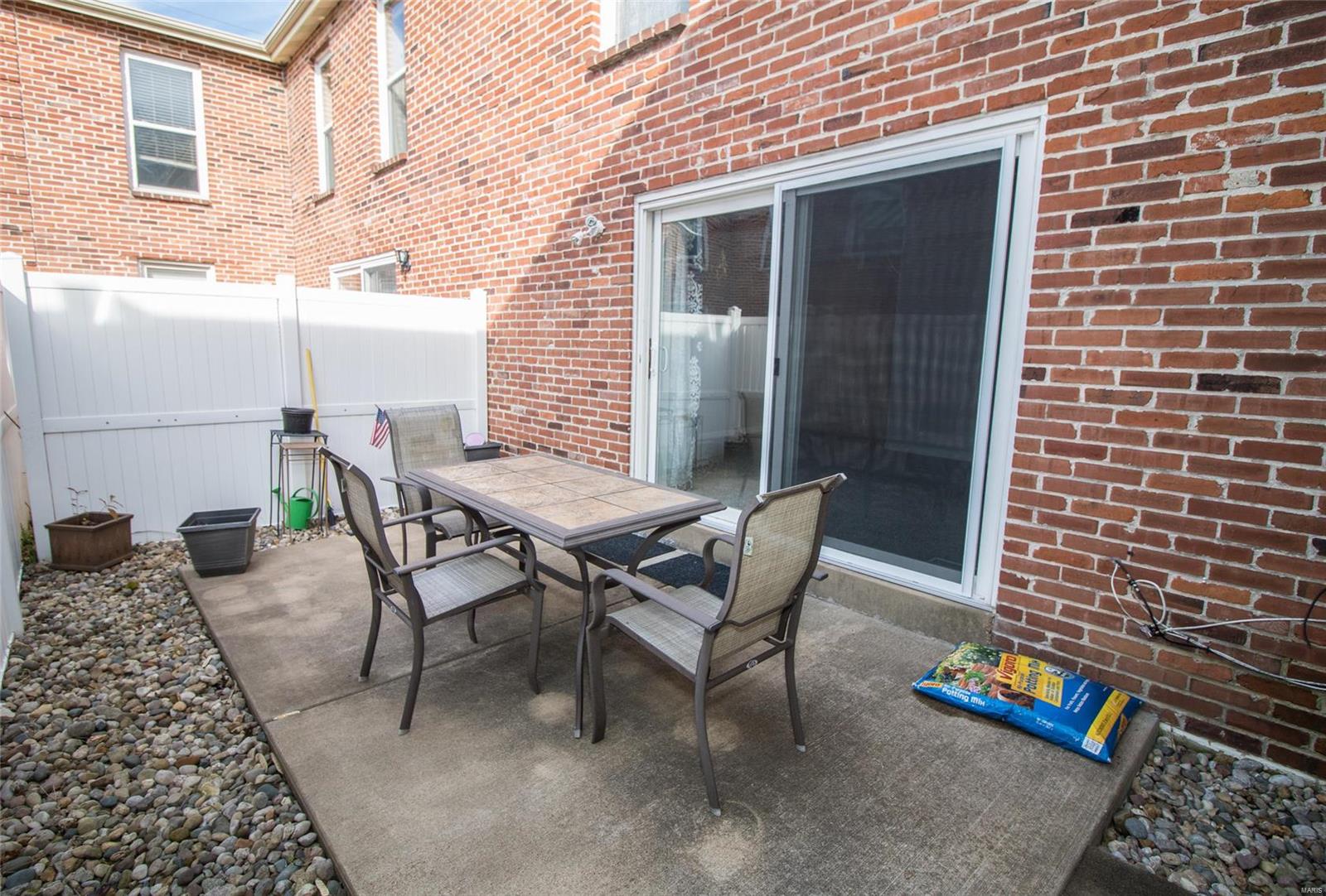 Sunset Hills Condo - Residential