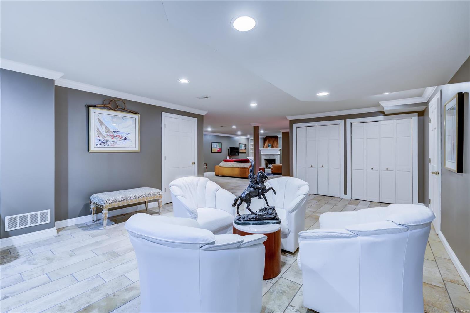 Frontenac Place - Residential