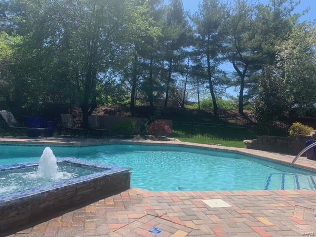 Frontenac Place - Residential