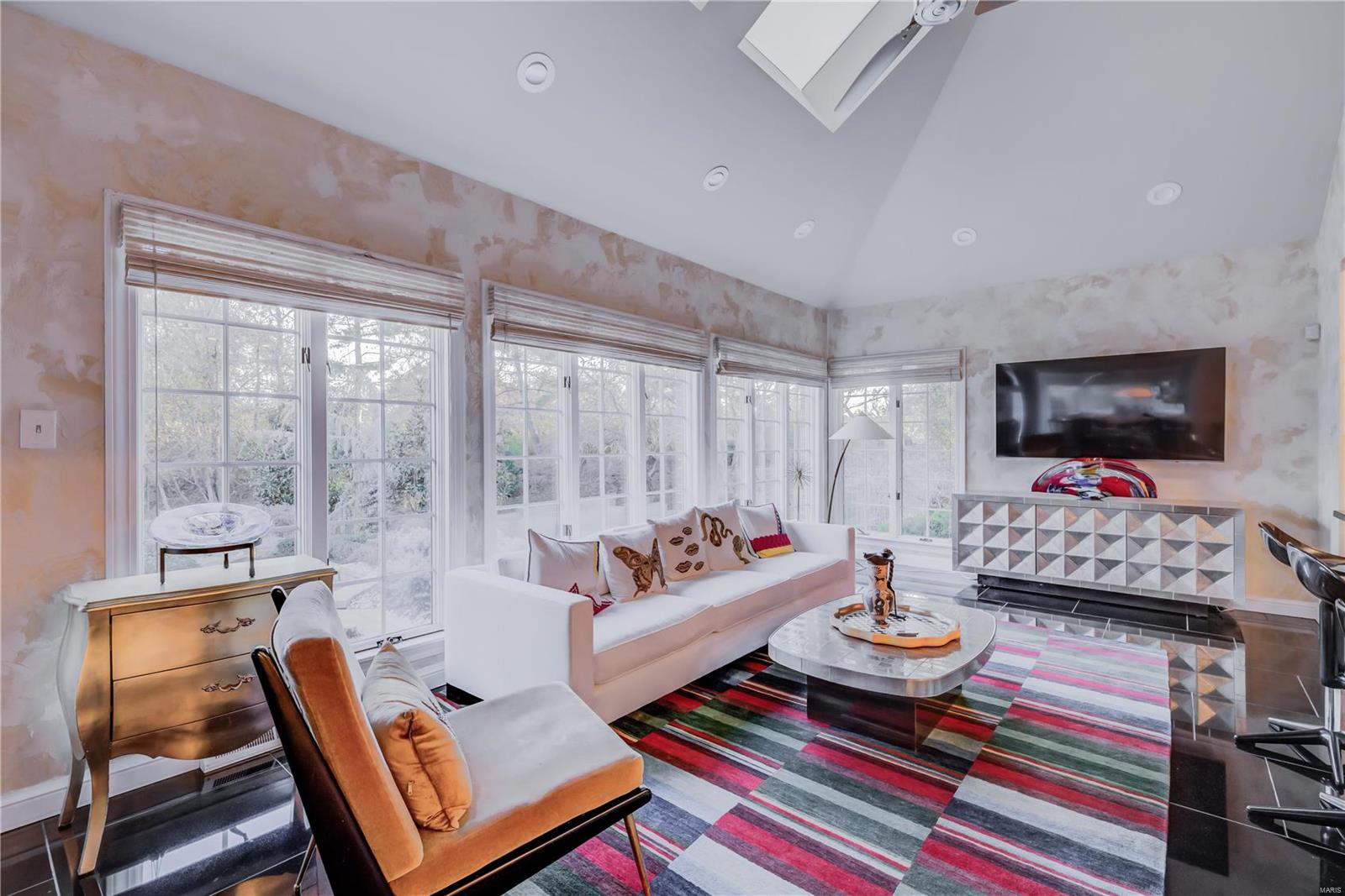 Frontenac Place - Residential