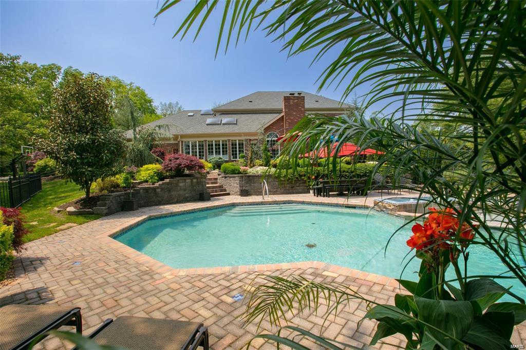 Frontenac Place - Residential