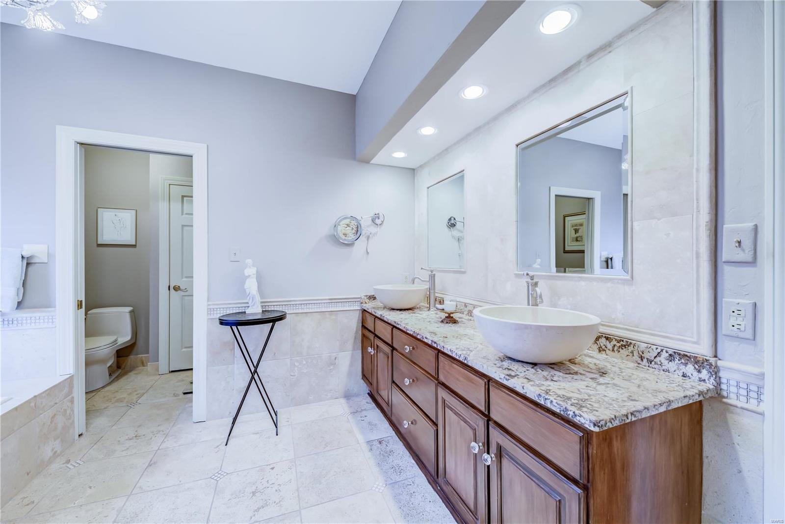 Frontenac Place - Residential