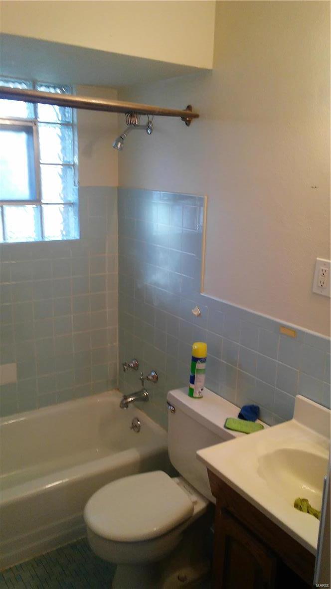 ST MICHAEL HILLS NO 3 - Residential Lease