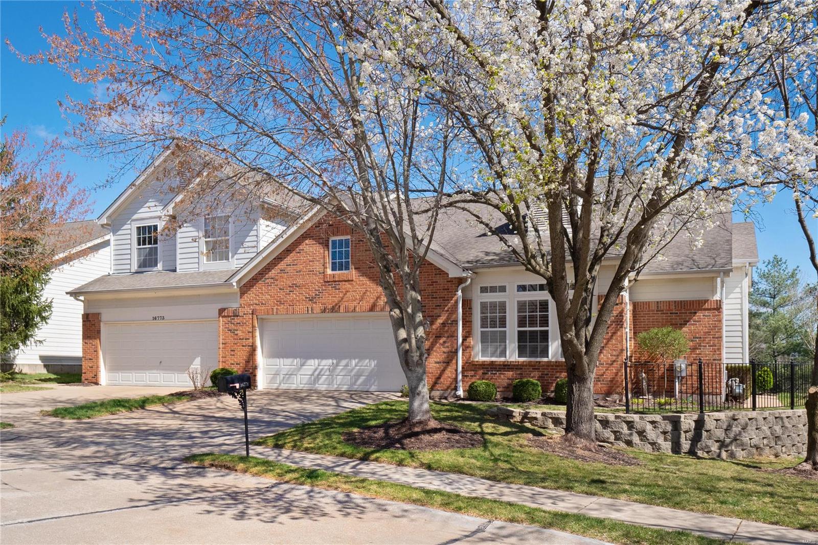 16771 Chesterfield Bluffs Circle