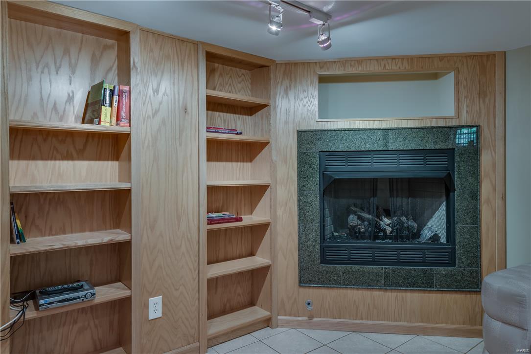 Castle Gate Villas - Residential