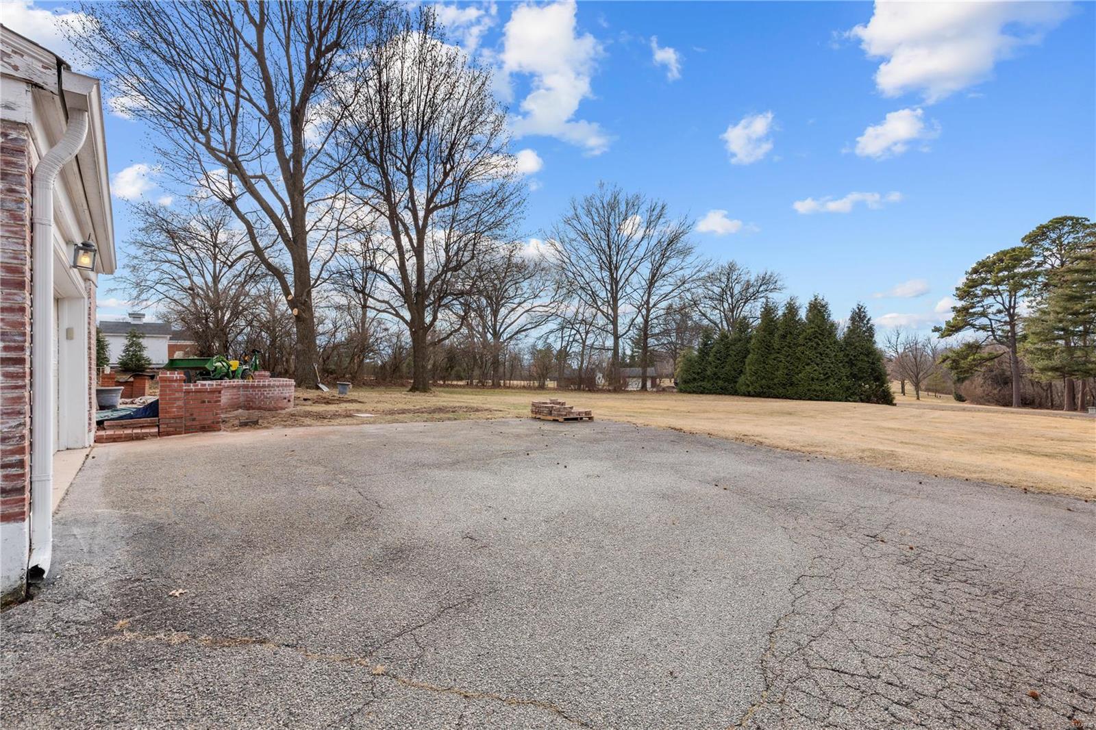 Eschenbrenner Estate - Residential Lease