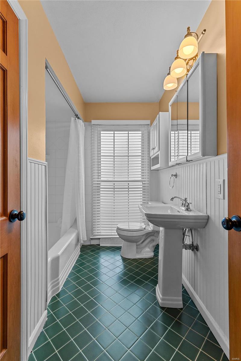 Eschenbrenner Estate - Residential Lease