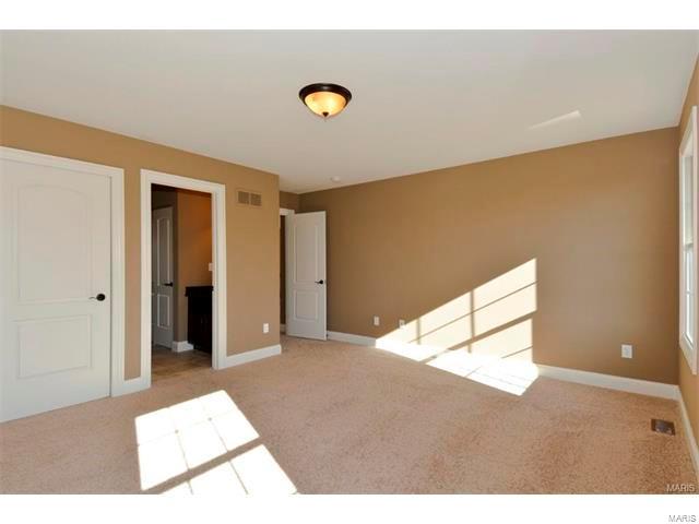 Arbors at Kehrs Mill - Residential