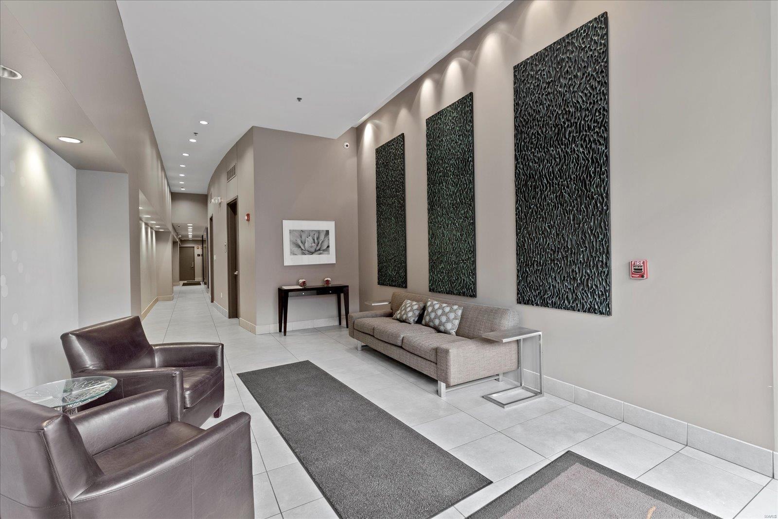 9 N Euclid Avenue 411