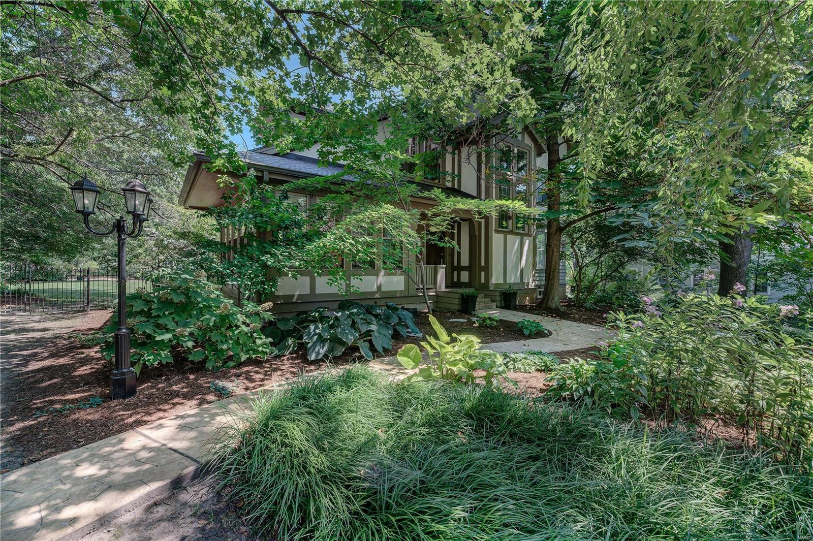 Alexander Russell - Residential