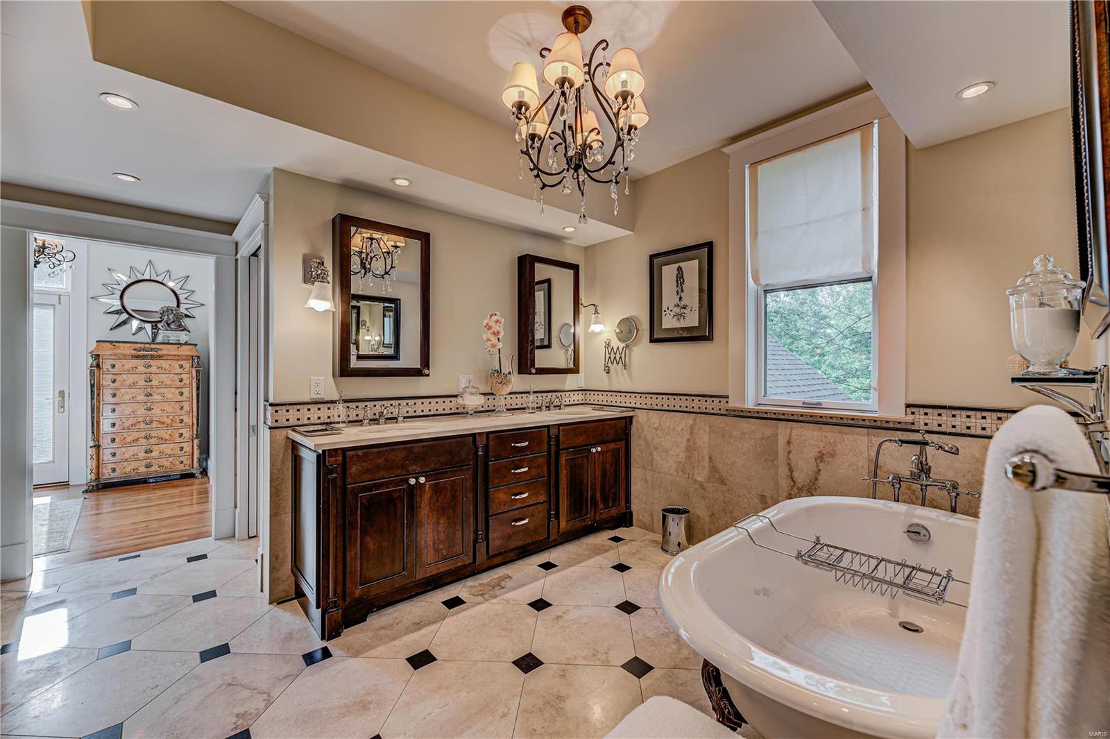 Alexander Russell - Residential